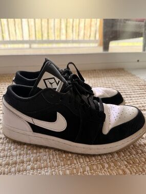 Nike Air Jordan 1 Low Black